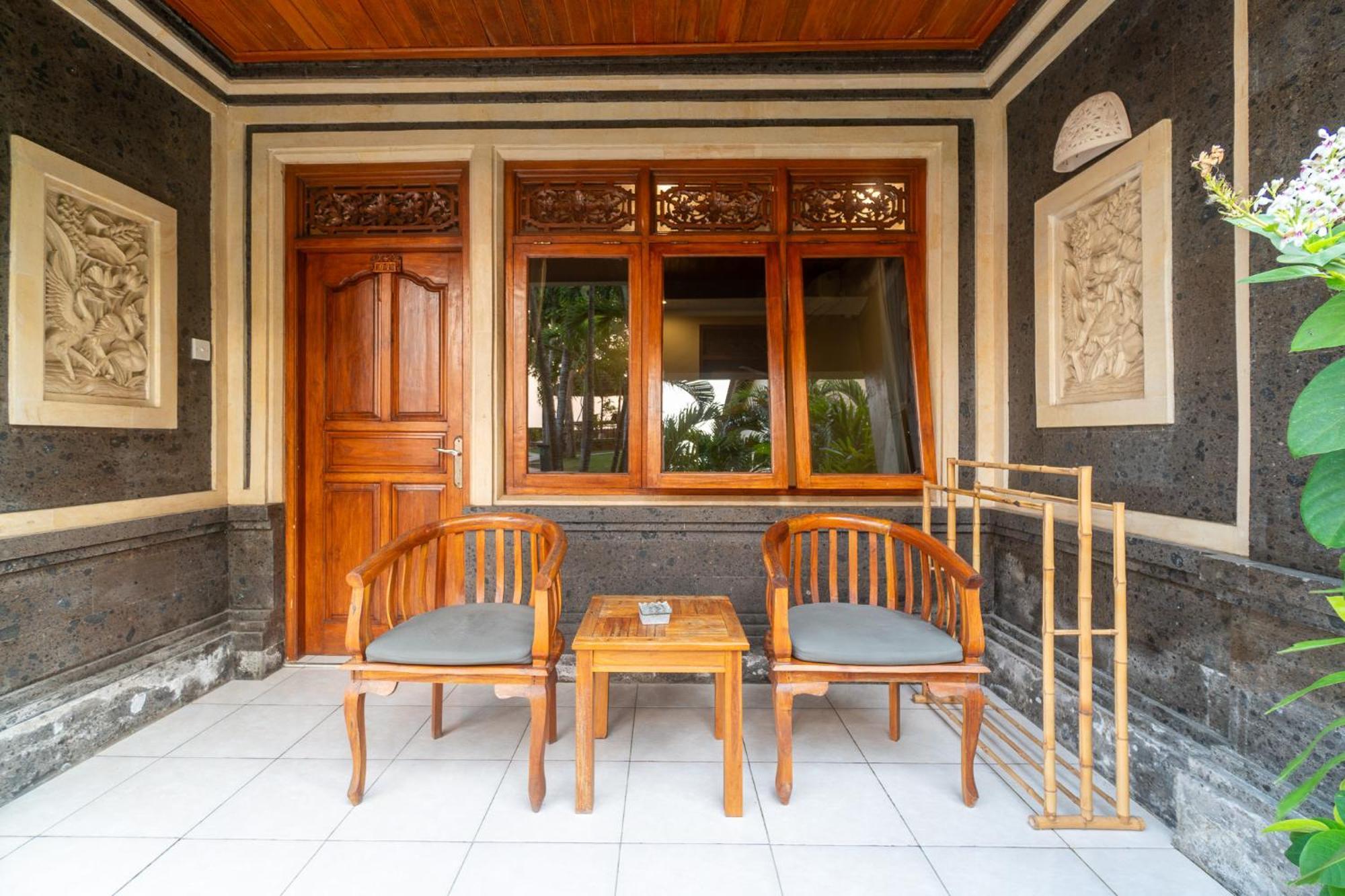Hotel Kembang Kuning Uluwatu Exterior foto